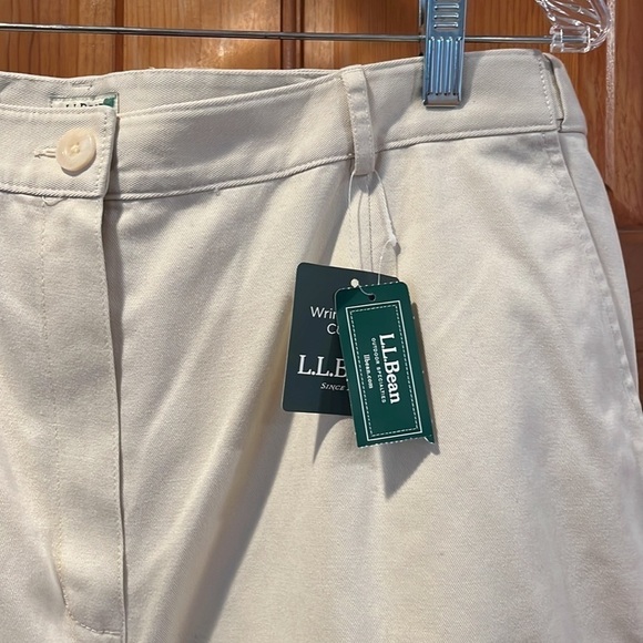 NWT L.L Bean womens  bayside original fit cropped pants size 18 - Picture 3 of 9
